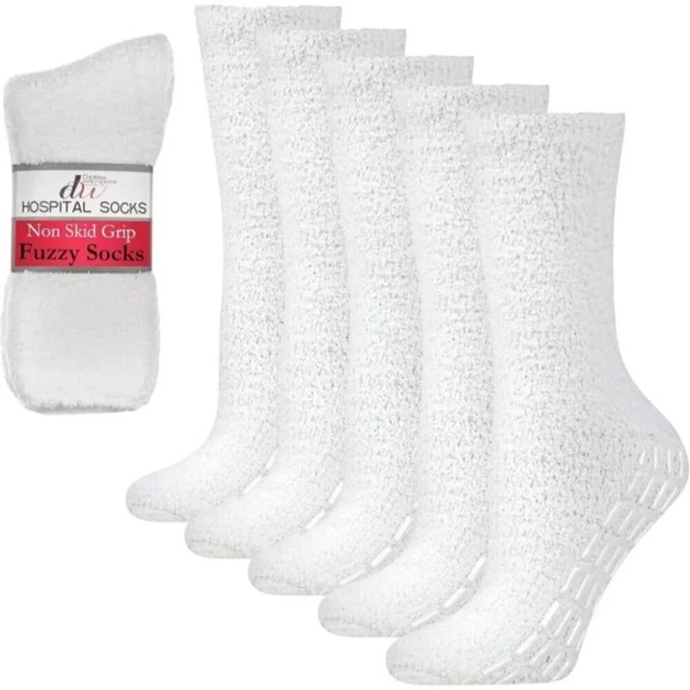 Debra Weitzner Women’s Fuzzy Non-Slip Slipper Socks – Warm & Cozy (5/6 Pairs)
